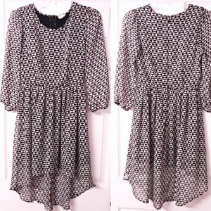 Size S Black & White Patterned High Low Dress